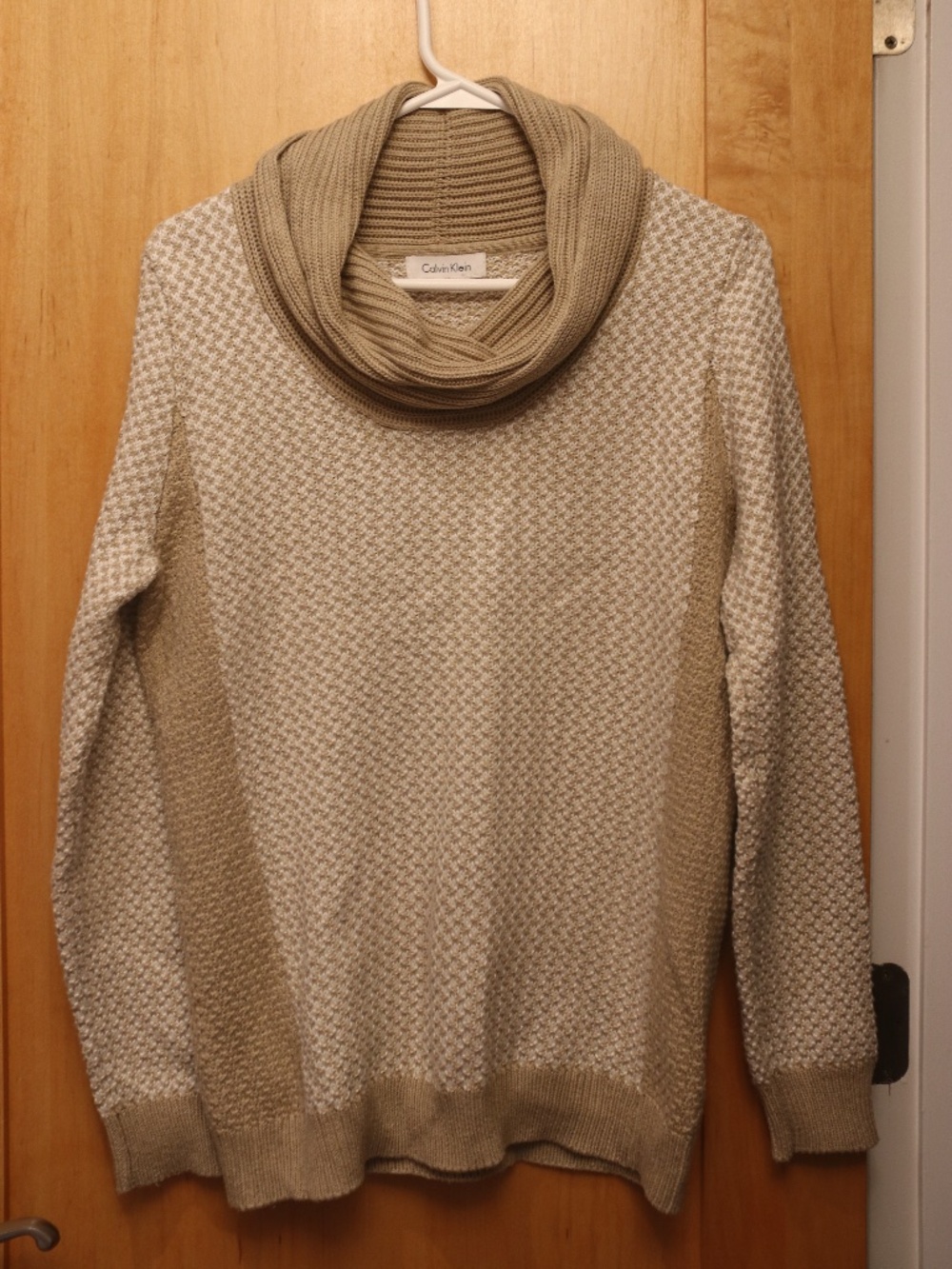 Calvin Klein Beige and Cream Cowlneck Long Sleeve Sweater, Size Medium